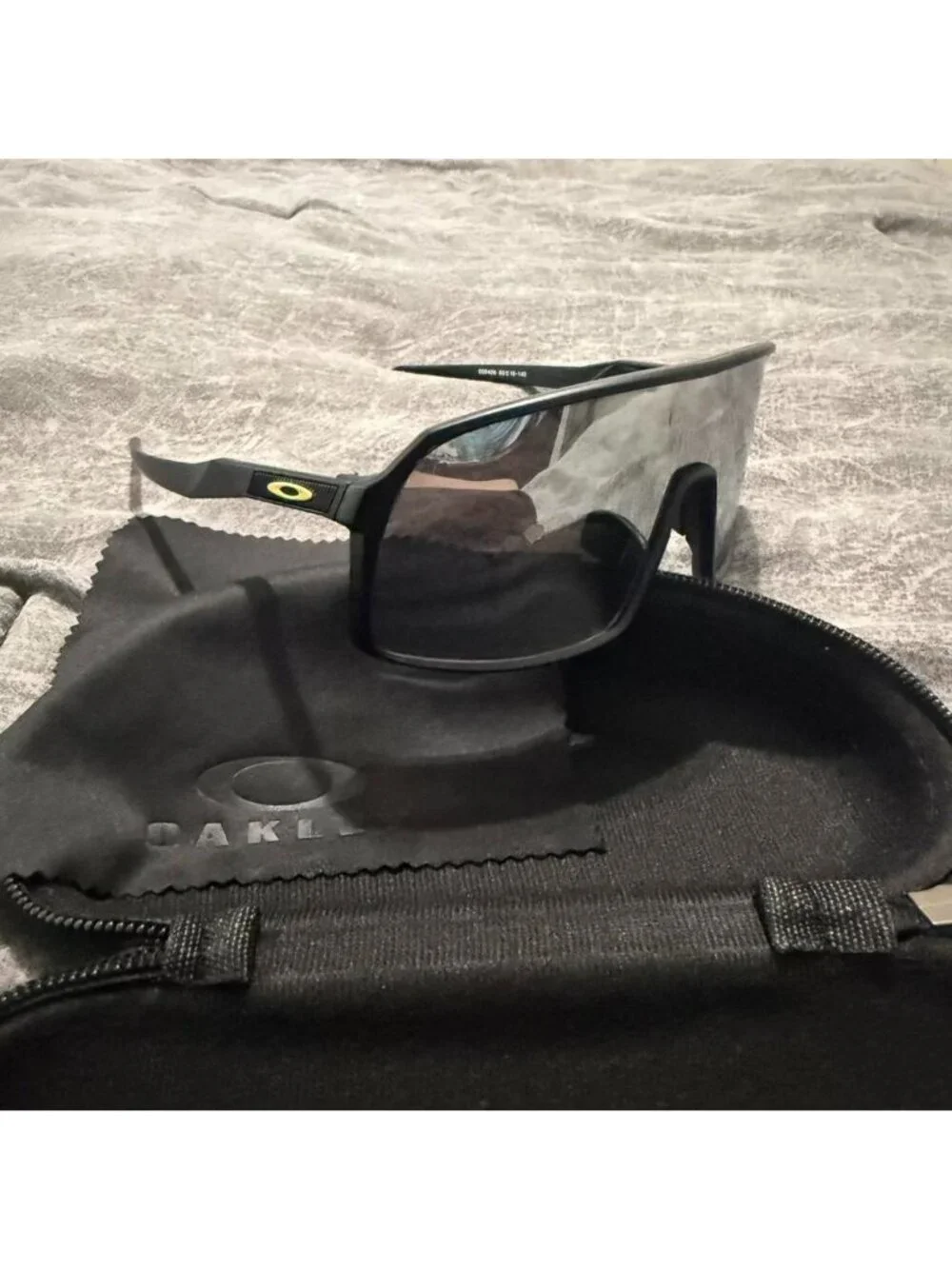 OO9406 Oakley Sutro Chrome Iridium Lenses - Picture 6 of 6